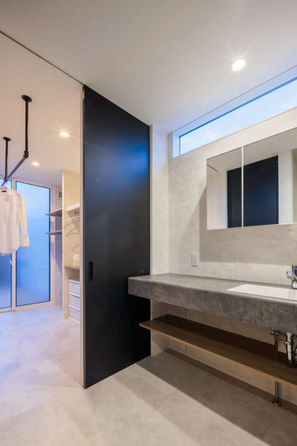 リトリートスタイル K様邸 洗面室とランドリースペース