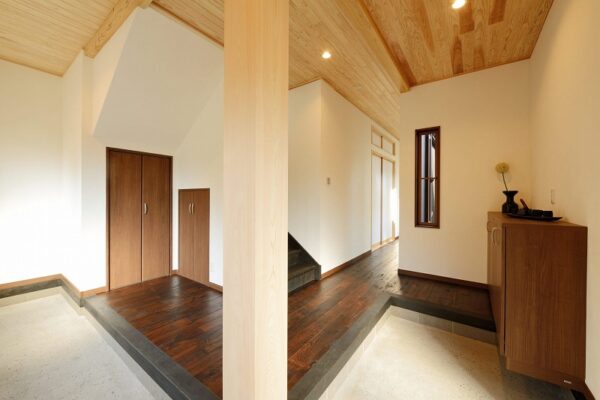 新古今 M様邸 玄関ホール